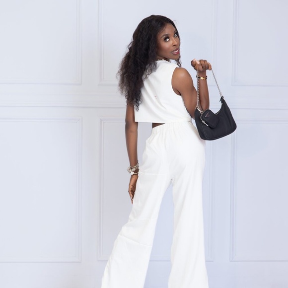 Ariana Timeless Disposition White Wide-Leg Two-Piece SET - Picture 4 of 4